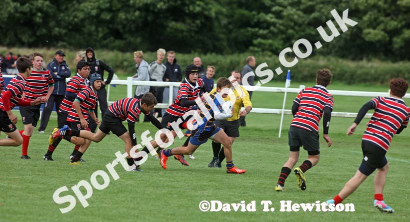 Stowe School on the attack against RGS. Photo: David T. Hewitson/Sports for All Pics